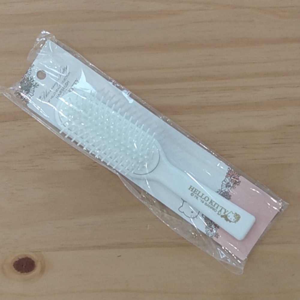 New Sanrio Hello Kitty Silicone Bristle Hair Brush